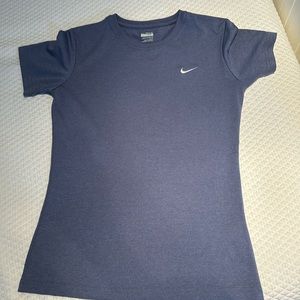 Nike short sleeve t shirt